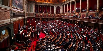 France: फ्रांस में गर्भपात को सांविधानिक अधिकार बनाने वाले विधेयक को मिली मंजूरी, दुनिया का पहला देश बना French lawmakers approve bill that makes abortion constitutional right in France