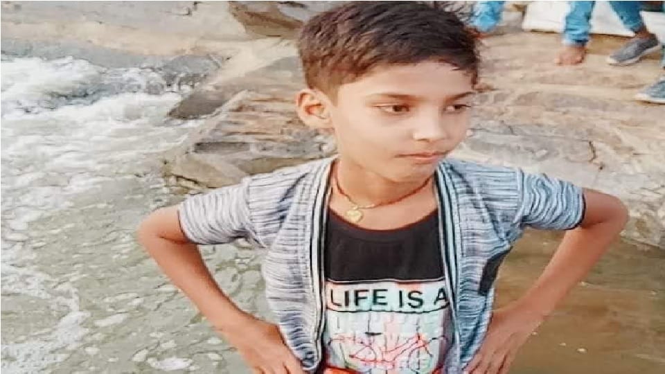 Student drowned while going to bathe with friends
