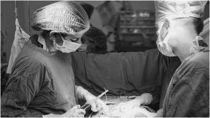 International Women Day 2024 Meet Dr Deepti Gupta Gynaecologist in Bhopal Know Her Education And Achievements