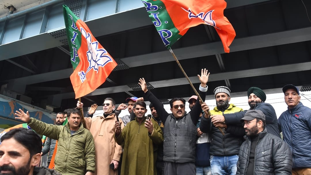 PM Modi Visit Kashmir: Ahead of PM Modi visit srinagar multi tier security outside Bakshi stadium