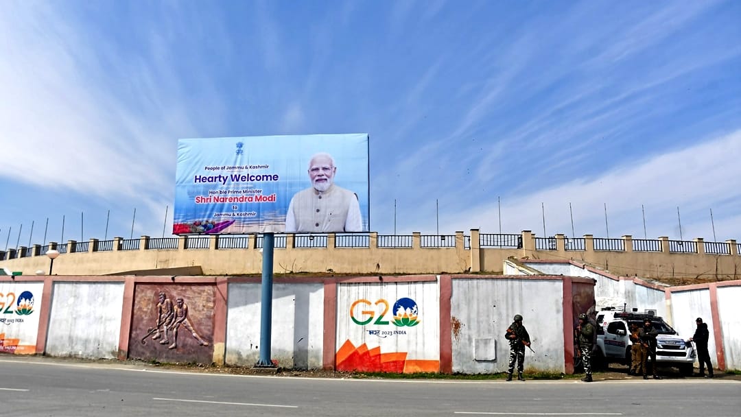 PM Modi Visit Kashmir: Ahead of PM Modi visit srinagar multi tier security outside Bakshi stadium
