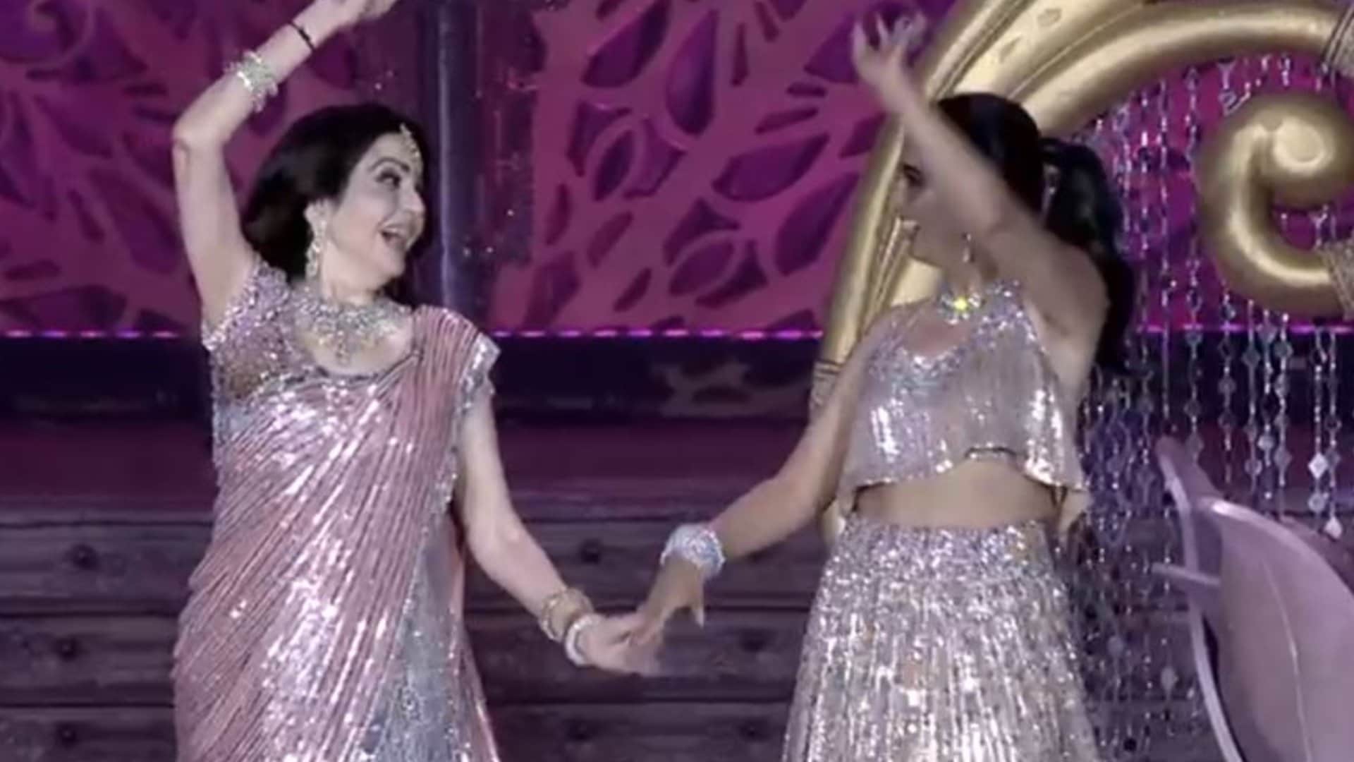 Anant Ambani Radhika Merchant Pre Wedding nita ambani and isha ambani dance on Kalank song ghar more pardesiya