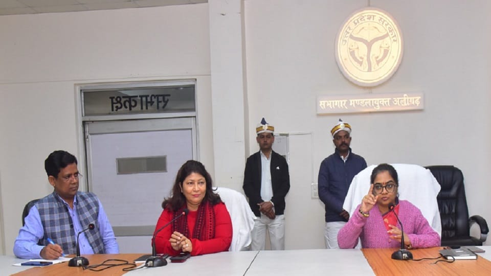 Chaitra V took charge of the first woman commissioner of Aligarh