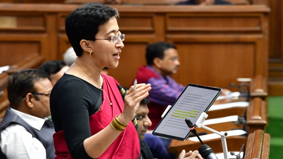 Delhi government presented a budget of Rs 76 thousand crores