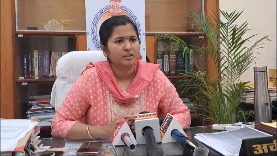 Driver absconds with owner car and Rs 10 lakh in Bilaspur