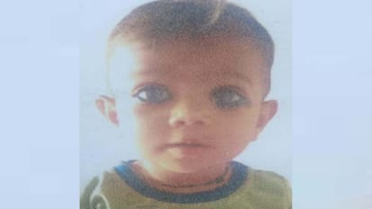 Girl dies by drowning in the pond outside the house