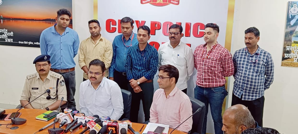 Bhopal News: Three fraudsters who extorted Rs 14 lakh by blackmailing a loan of Rs 50 thousand arrested from M