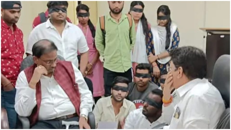 Jabalpur Rani Durgavati University forgot to conduct examination after releasing the table