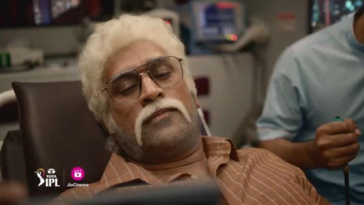 MS Dhoni seen in double role before IPL 2024, Jio Cinema released a special video