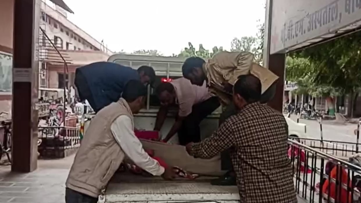Dead body of woman and innocent found in old stepwell