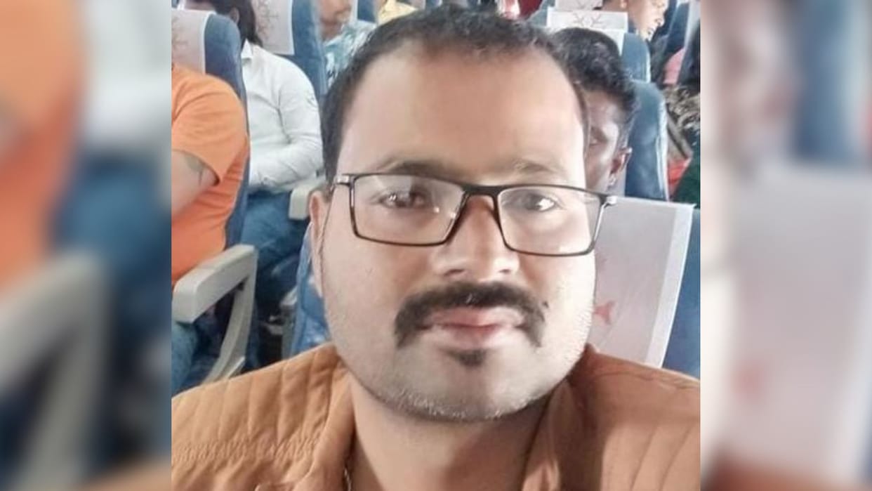 President Pradhan Sangh died in Lucknow accident happened seventeen day ago in azamgarh