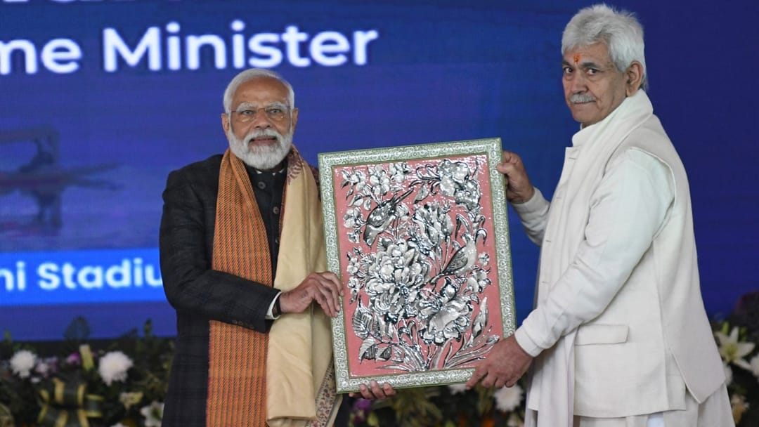PM modi rally Srinagar: LG manoj sinha Emphasises jammu kashmir Kashmir Transformation to Prosperity