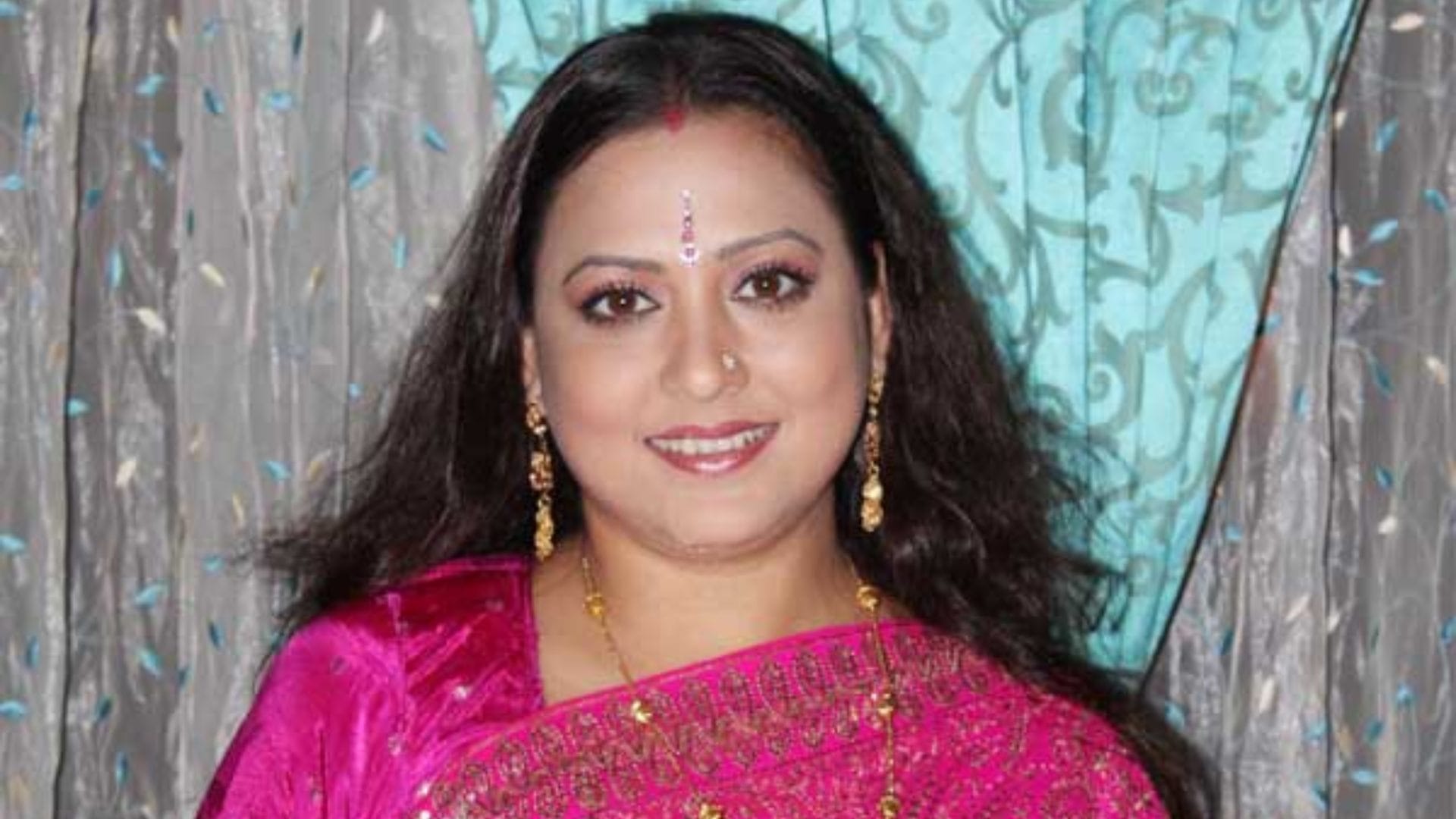 Surbhi Tiwari became victim of cyber fraud in Ayodhya Ram Mandir fraudsters defrauded of five thousand rupees
