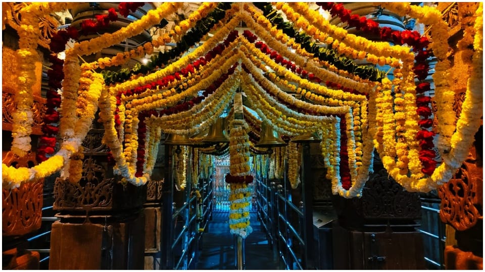 Mahashivratri 2024 Omkareshwar Darshan Time Today Madhya Pradesh Khandwa Shiv Temple News in Hindi