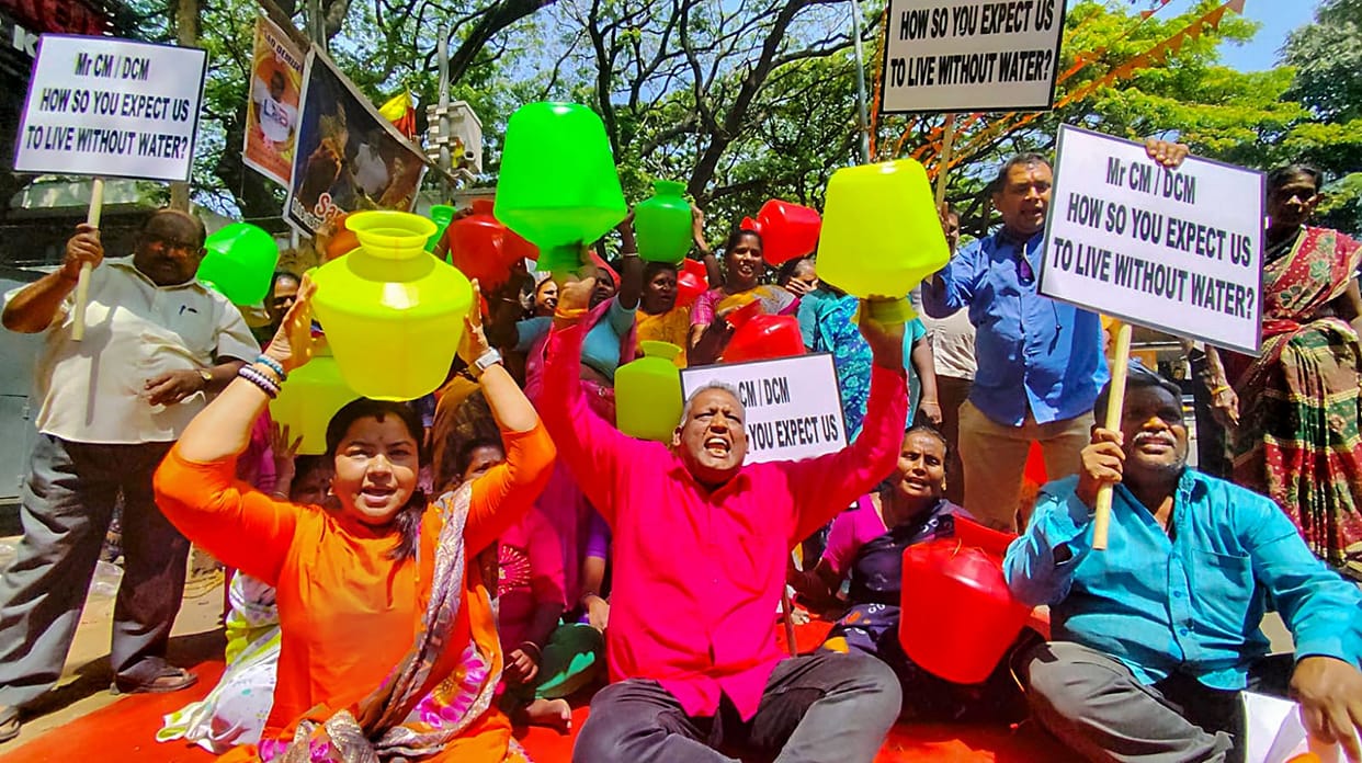 Karnataka Bengaluru Water Crisis man urges Rahul Gandhi to solve Water Crisis cites this bizzare reason marria