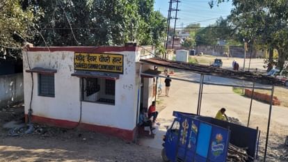 Bihar Stones pelted at RPF jawans in an attempt to raid railway signal and loot FIR registered