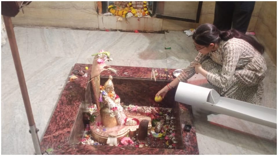 Consecration of Lord Shiva in Rameshwaram Dham crowd of devotees in Chhindwara Shiv temples