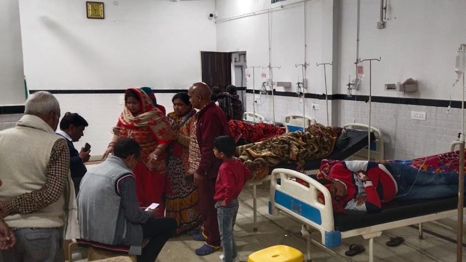 Amroha: More than 50 fell ill after eating buckwheat flour puri, rushed to hospital amidst vomiting and diarrh