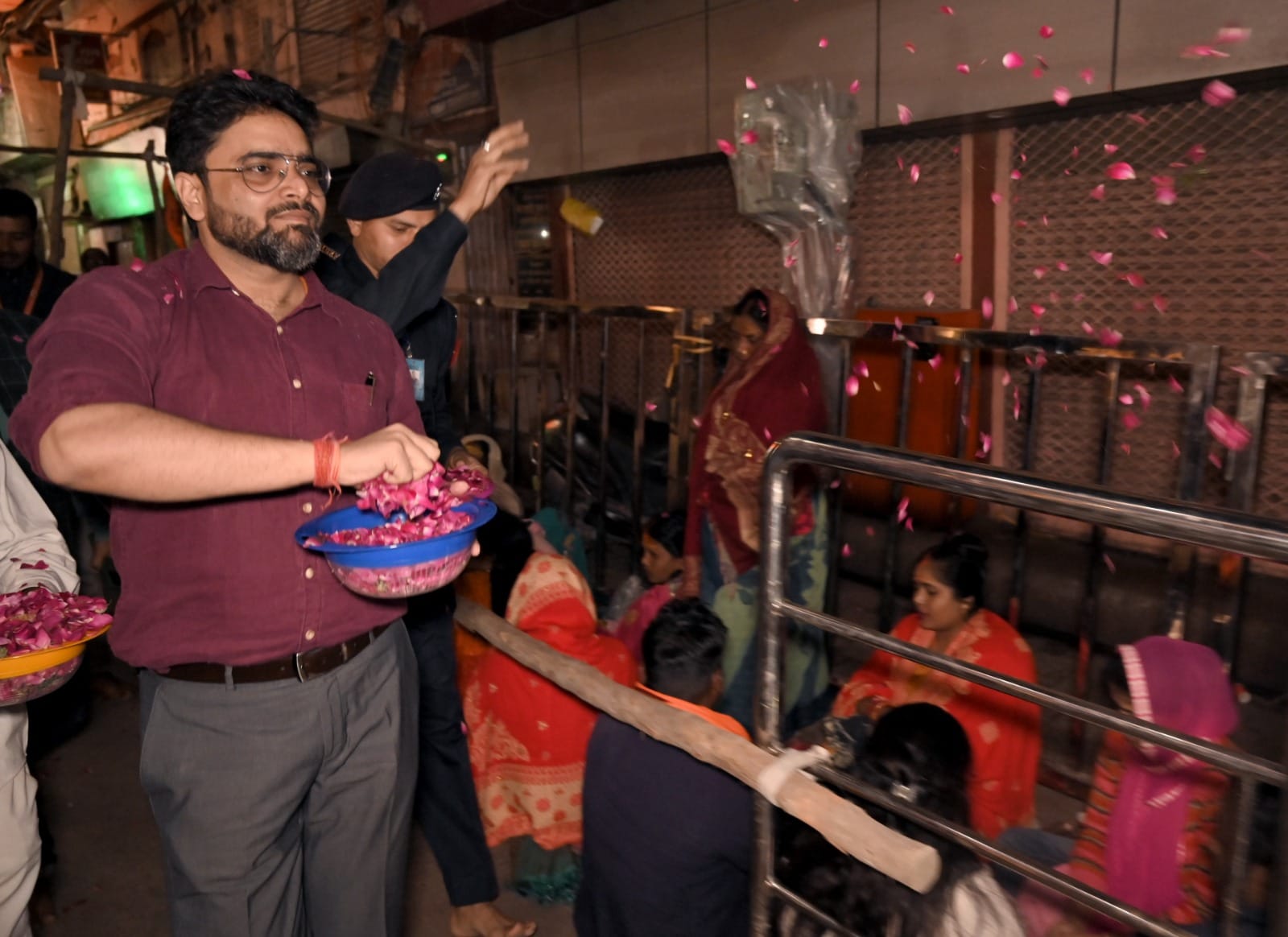 Mahashivratri Live Kashi Vishwanath Dham visited Lakhs devotees see photos