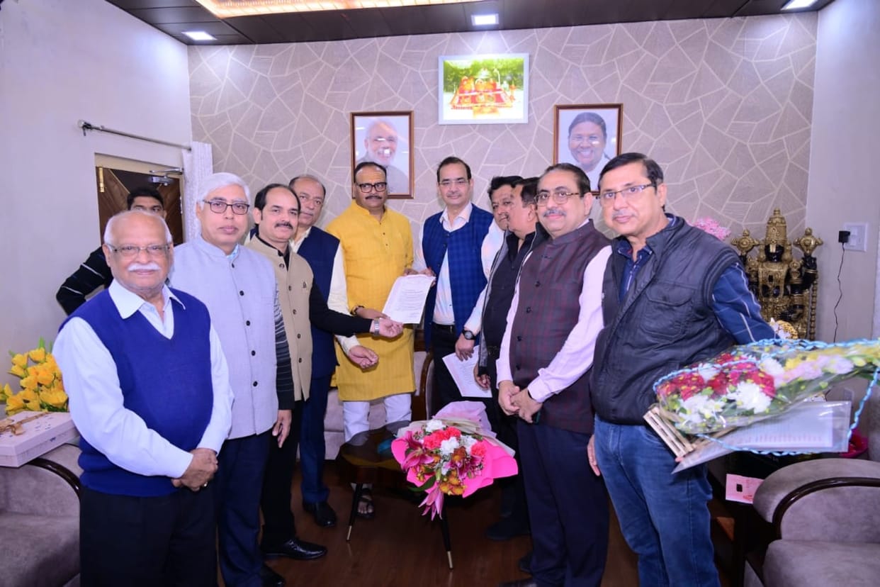 Sindhi samaj's representatives meet to Deputy CM Brajesh Pathak.
