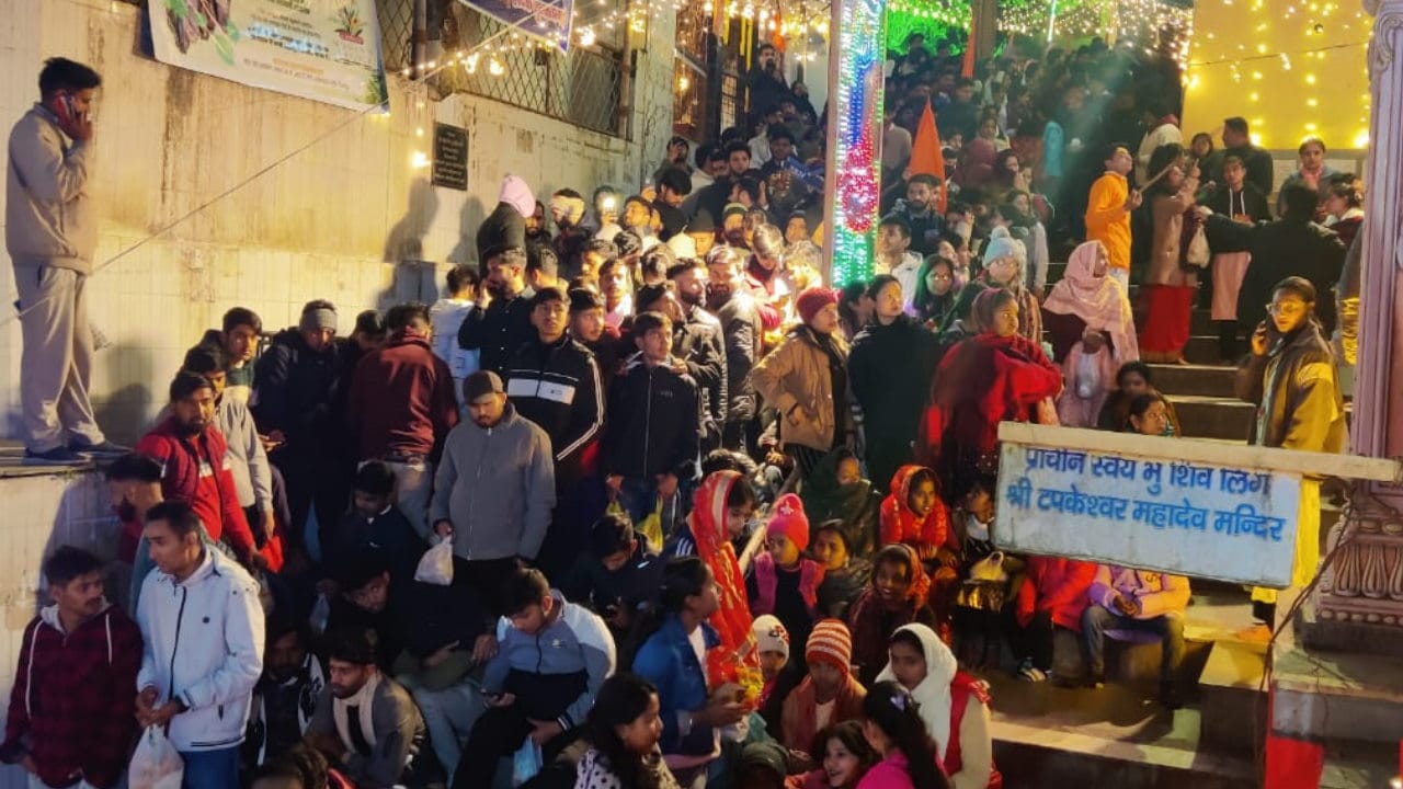 Maha shivratri 2024 celebration in Uttarakhand Shiva devotees Crowd gathered in Shiva temples Watch Photos