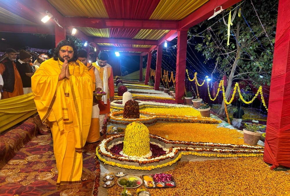 Maha Shivratri 2024 Maharishi Kesavananda from Netherlands worship Lord Shiva for 10 hours in Haridwar