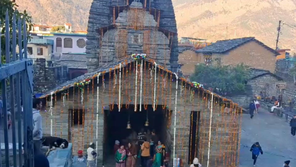 Maha Shivratri 2024 Couples choose Marriage venue of Lord Shiva and Parvati triyuginarayan today for wedding