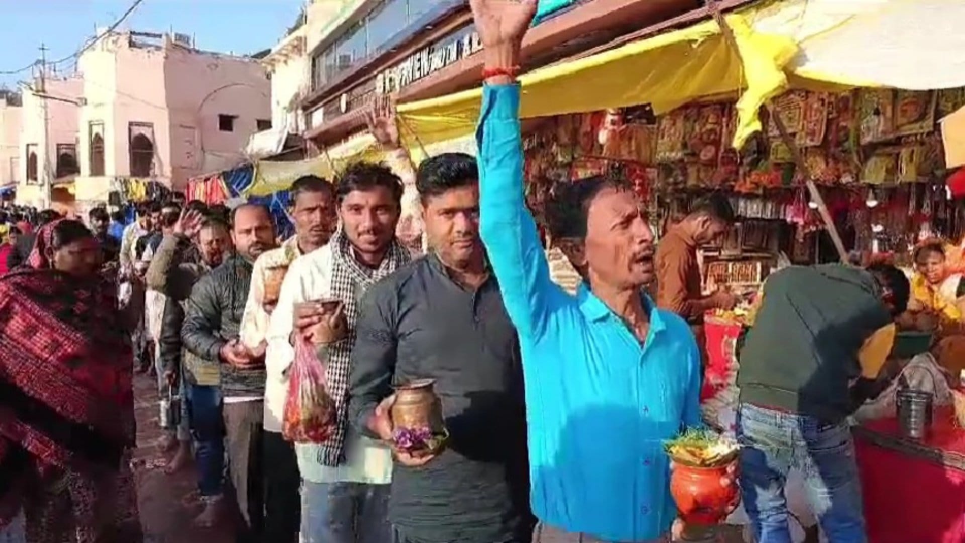 Mahashivratri: Devotees gathered to perform Jalabhishek in Shri Matyagjendranath and Shri Gavinath temple