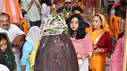 Shiva devotees delighted to see Mahakal's Bhasma Aarti on mahashivratri in kashi