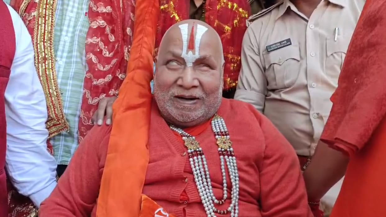LokSabha-Elections-2024-Jagadguru-Rambhadra-harya-predicts-BJP-370-seats-maihar