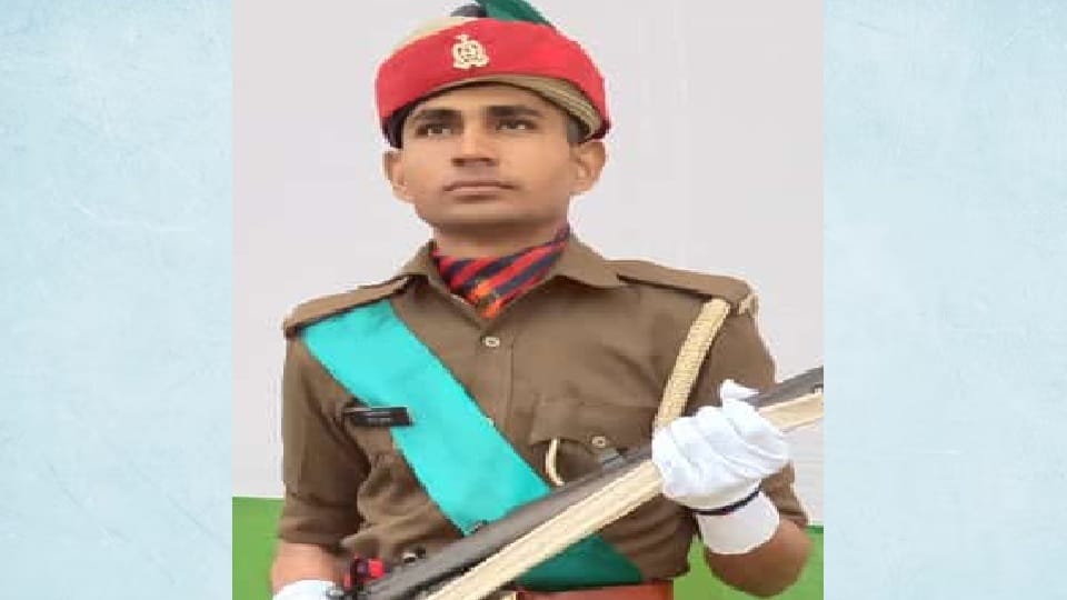 UP: Two road accidents in Rampur and Amroha, constable and farmer lost their lives, condition three critical