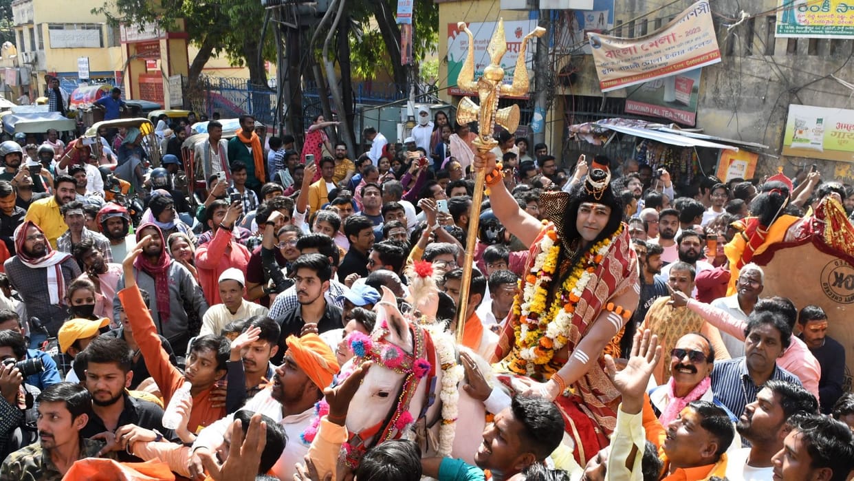 wedding shiva parvati in Shiv Barat played Holi of Braj Har Har Mahadev