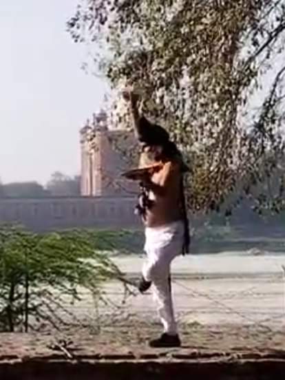 ताजमहल... शिव नृत्य, डम-डम बजा डमरू और हुई आरती