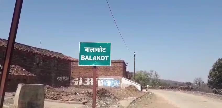Damoh: miscreants who had entered to steal killed a young man, tied his hands-legs, stuffed a cloth in mouth