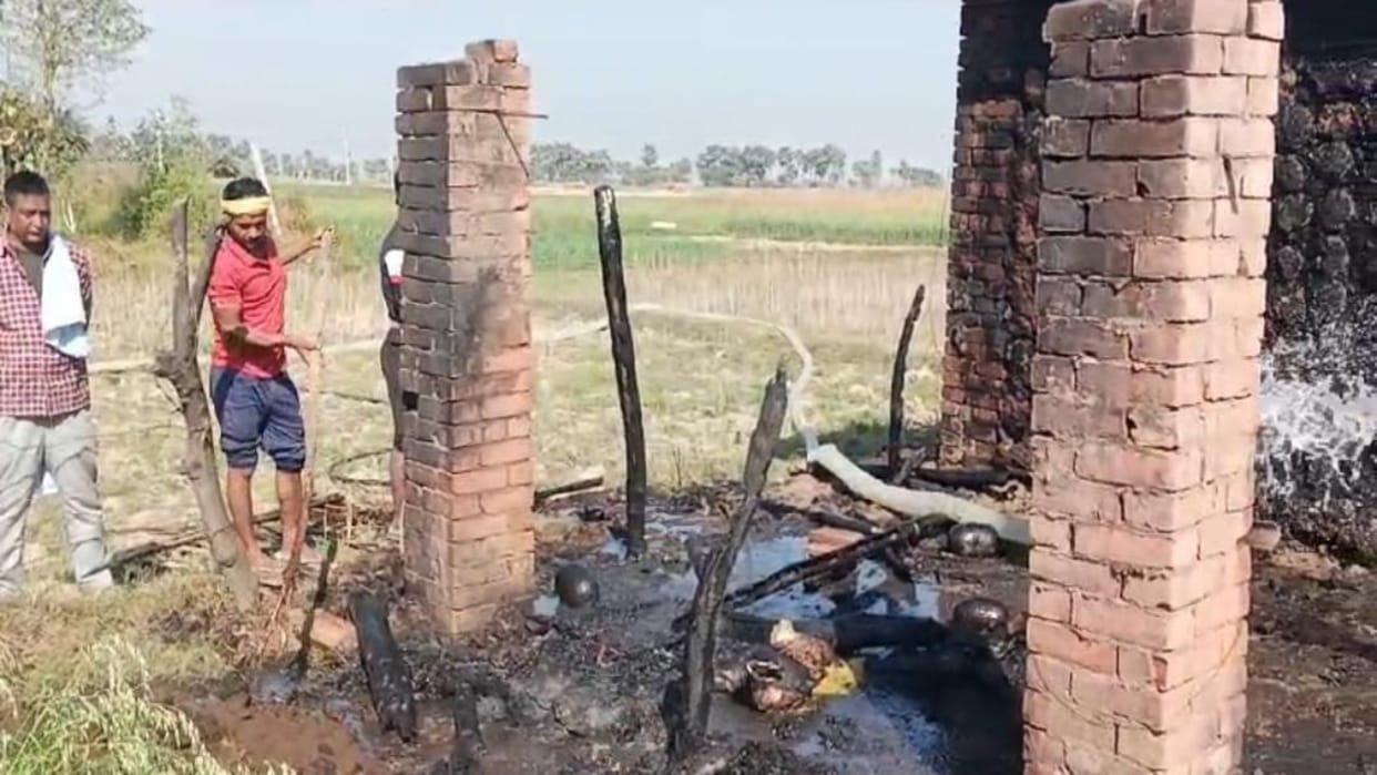Munger Fire broke out in cattle shed due to short circuit six goats burnt to death