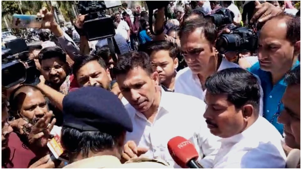Jitu Patwari Attacked the MP BJP Government on Fire in MP Vallabh Bhawan