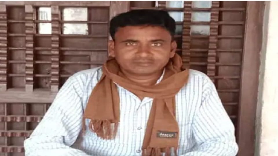Bike collides with cattle, youth dies