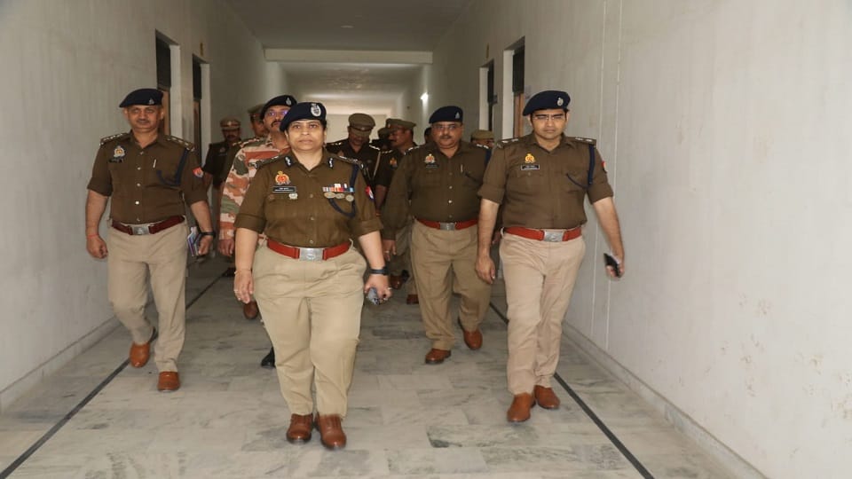 ADG Agra Zone sees sensitive polling booth in Hathras