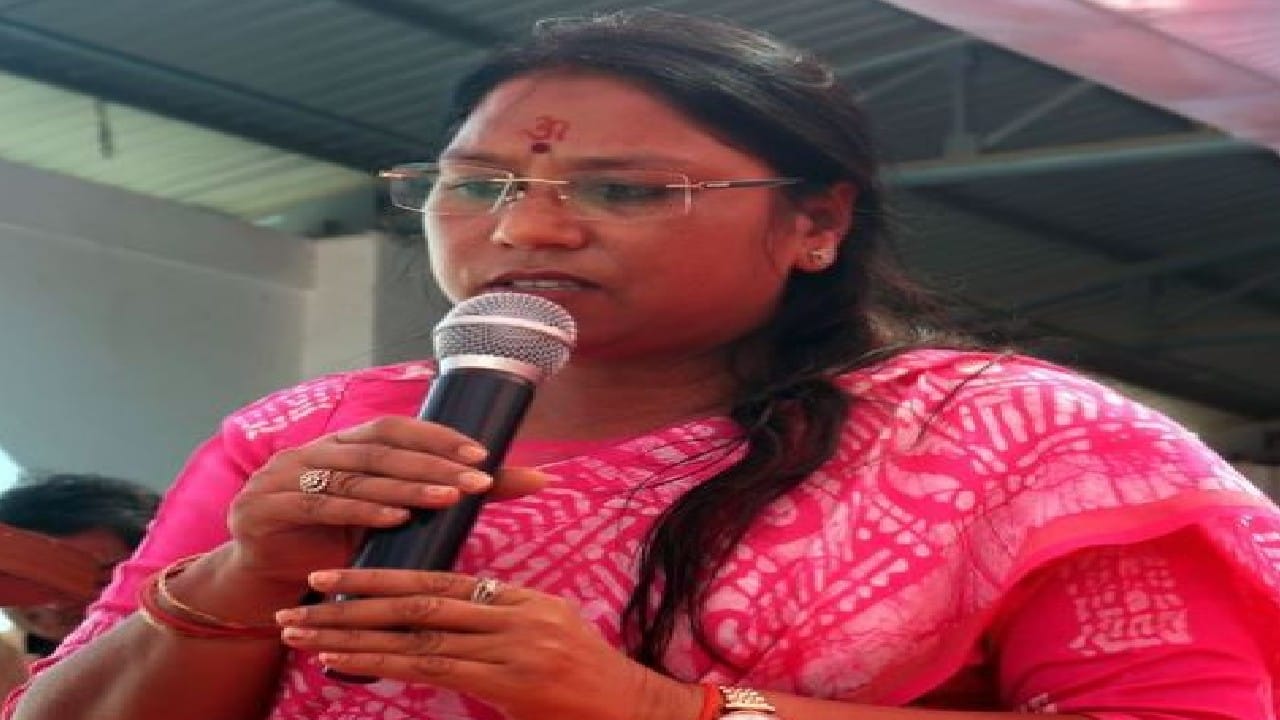 Amar Ujala Gaon Mahotsav begins honoring women on the first day in Shahjahanpur