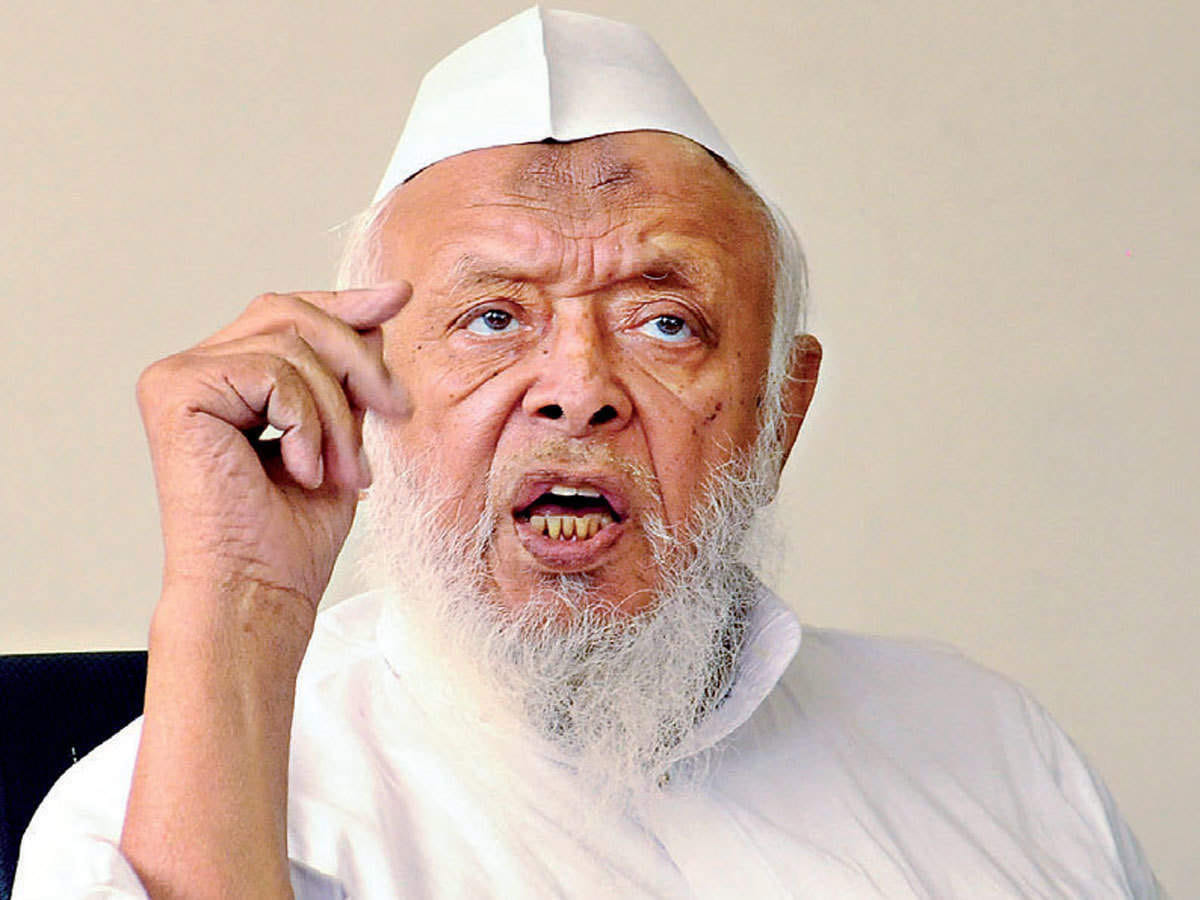 Maulana Arshad Madani said that incident of kicking Namazis is new picture of new India