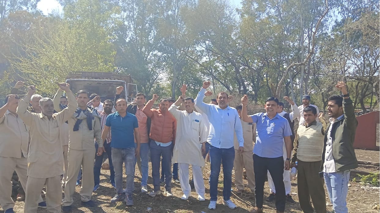 Charging point station will built at Rohtak bus stand, Trees being cut to free up space