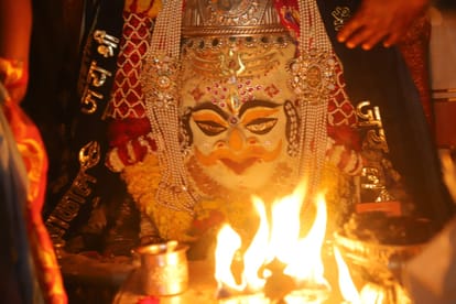 MP News: Bhasma Aarti took place in the afternoon of Mahakal, the next day of Mahashivratri