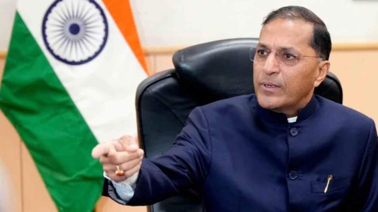 Who is Arun Goel, Election Commissioner Arun Goel Resigns Ahead Lok Sabha Polls News in Hindi