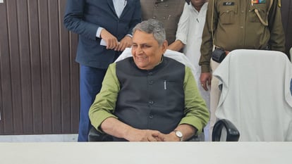 Bihar News: शिक्षा विभाग-राजभवन के बीच टकराव के सवाल पर शिक्षा मंत्री ने कह दी यह बातें, ईडी की रेड पर भी बोले Bihar News: Education Minister Vijay Chaudhary gave statement in Gaya, Education Department, Raj Bhavan