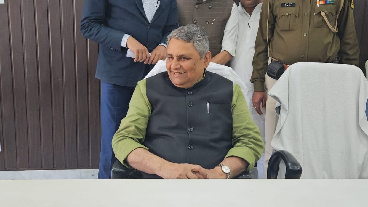 Bihar News: Education Minister Vijay Chaudhary gave statement in Gaya, Education Department, Raj Bhavan