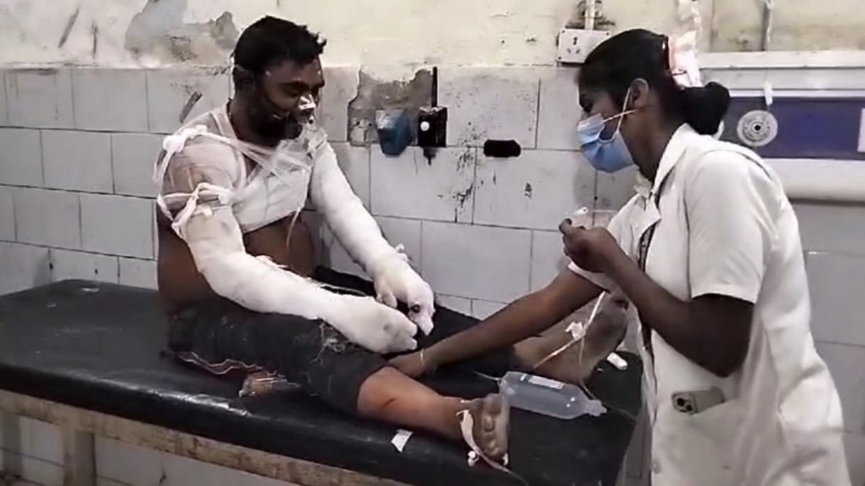 Darbhanga News: A massive collision between a DJ laden pickup and a truck, driver burnt to death due to fire