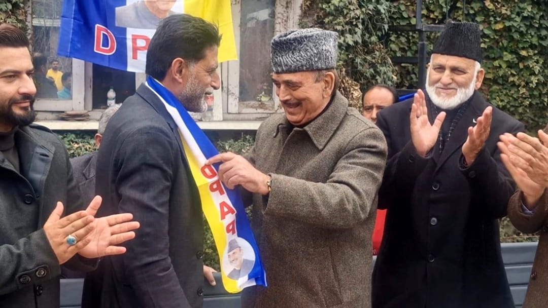 jammu kashmir: Aga Syed Abbas Rizvi has officially joined DPAP ghulam nabi azad