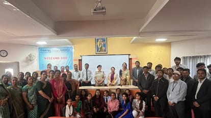 महिला सुरक्षा पर आयोजित कार्यक्रम।