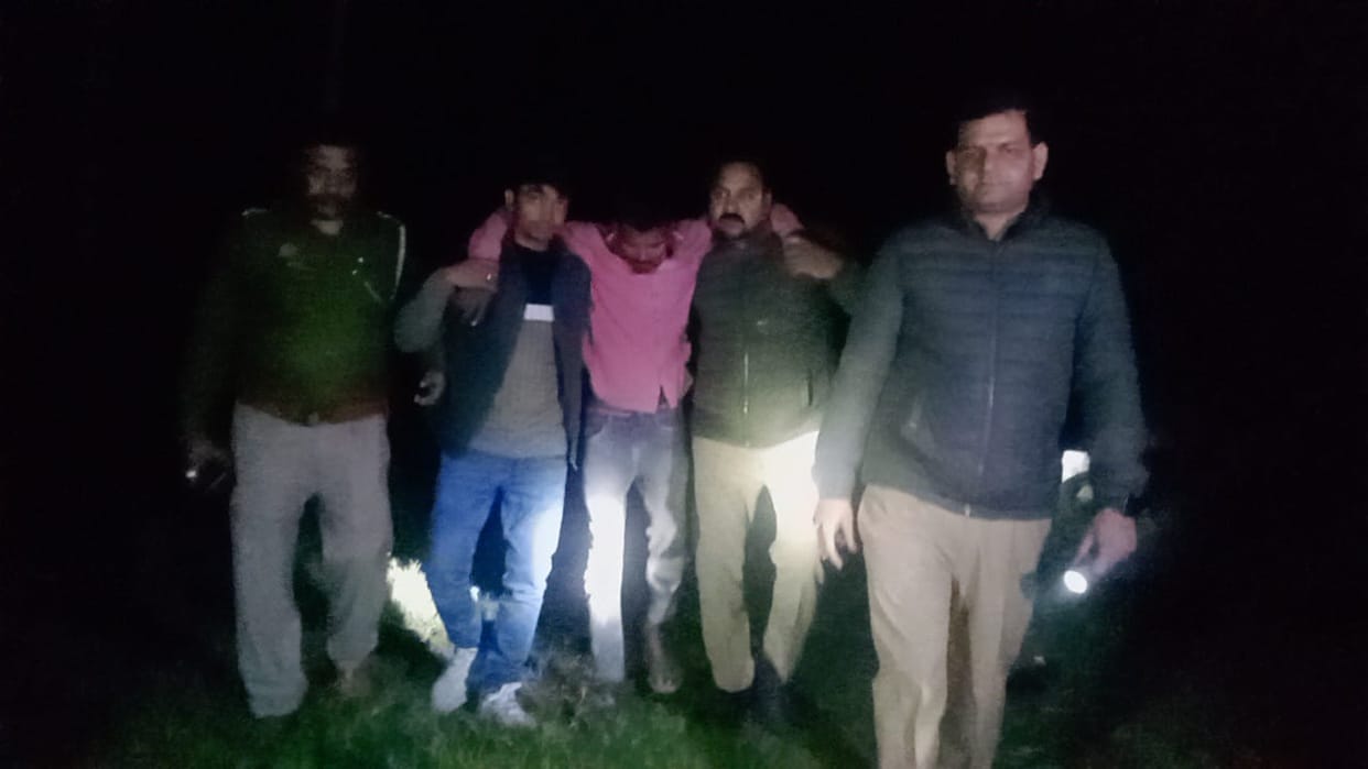Crook injured and arrested in police encounter in Mawana of Meerut