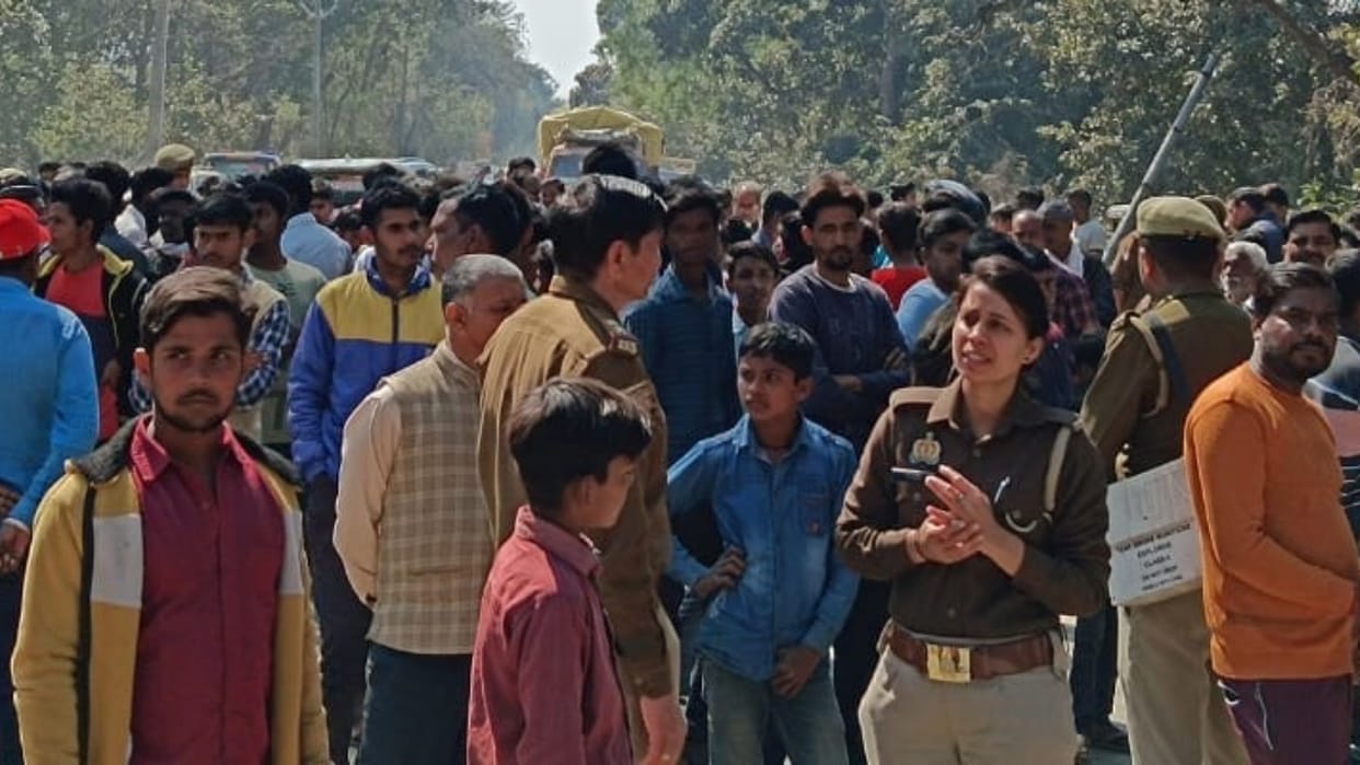 Bike rider dies due to collision with horse carriage in Shahjahanpur